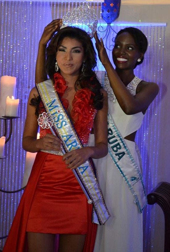 Lucianette Verhoeks 19 tuổi sẽ đại diện cho sắc đẹp của Aruba tham dự Miss world tại Mông Cổ và Trung Quốc.