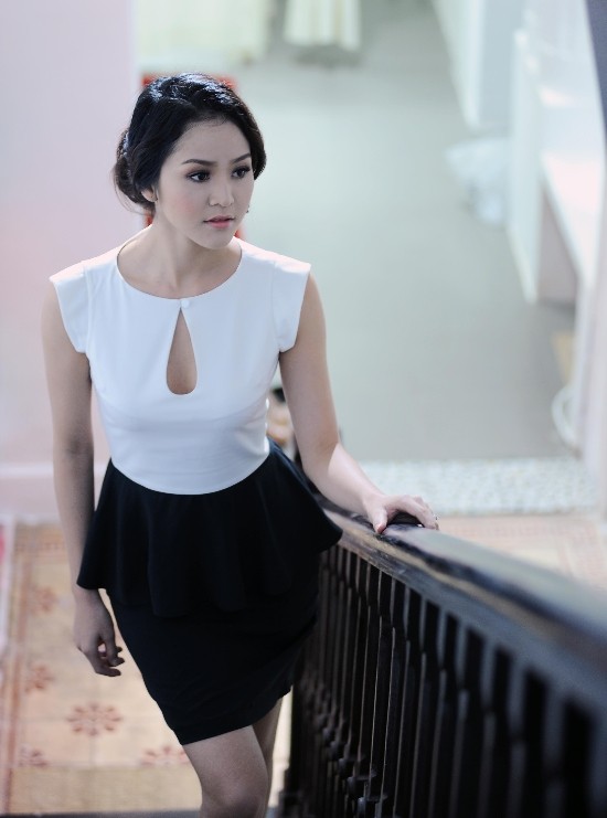 Hình ảnh mẫu chiếc váy do Hoa hậu Ngọc Hân thiết kế, và nó sẽ được tặng cho bạn Nguyễn Thị Ngọc.