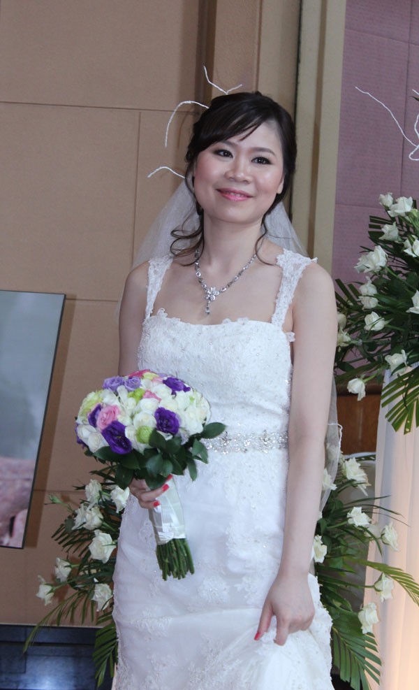 Nụ cười hạnh phúc của cô dâu Thanh Huyền
