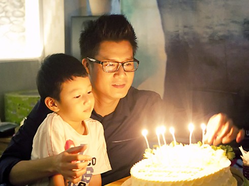 Bảo Nam trong sinh nhật của bố - Quang Dũng