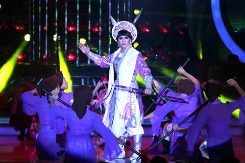 Phần trình diễn khá thành công của Hoài Lâm trong đêm chung kết