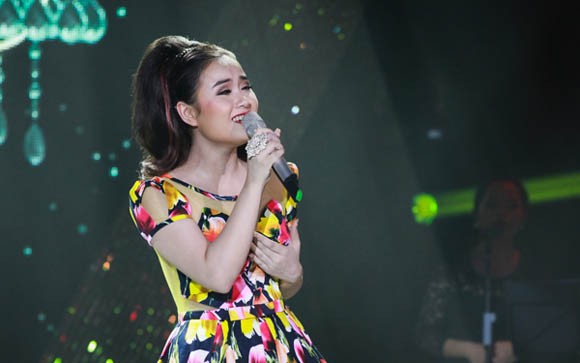 Ngô Thanh Huyền, Giải nhất Sao mai dòng nhạc nhẹ 2013 không thực sự ấn tượng ở màn chào sân Sao mai Điểm hẹn 2014.