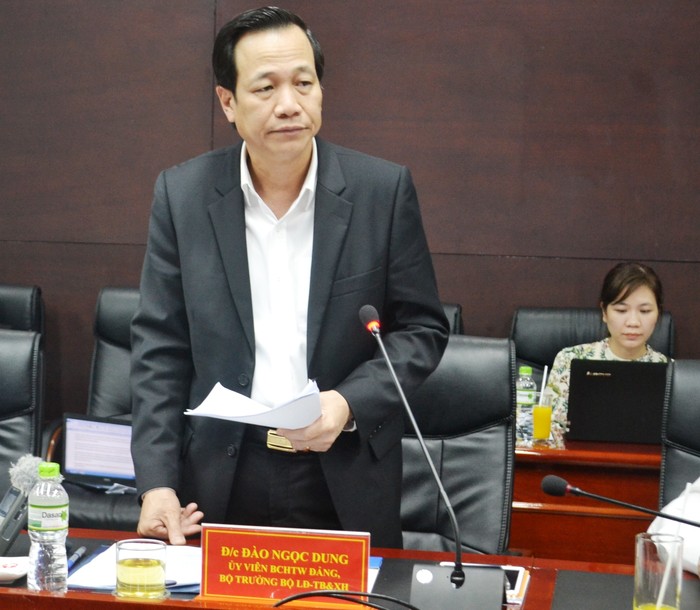 Bộ Trưởng Bộ LĐ-TB&amp;XH Đào Ngọc Dung cho biết sẽ trình Thủ tướng phương án liên thông đào tạo tiến sĩ nghề. Ảnh: An Nguyên