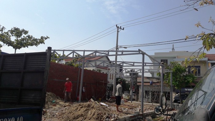 Công trình quán cà phê xây dựng không phép của Phó chánh văn phòng quận ủy Hải Châu (Đà Nẵng). Ảnh: TT