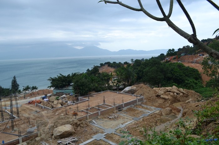 40 móng biệt thự xây dựng không phép trên bán đảo Sơn Trà. Ảnh: TT