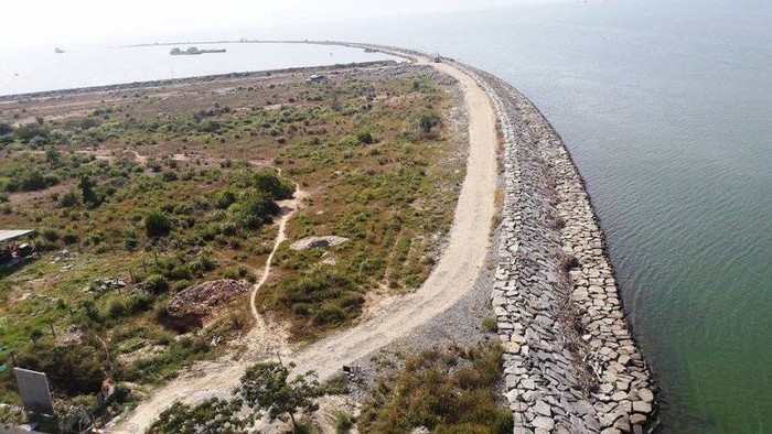 Cơ quan công an bước đầu xác định đối tượng làm giả quyết định lãnh đạo tỉnh Quảng Nam nhằm hợp thức hóa nguồn gốc cát cung cấp cho dự án lấn biển lớn nhất miền Trung. Ảnh: TT