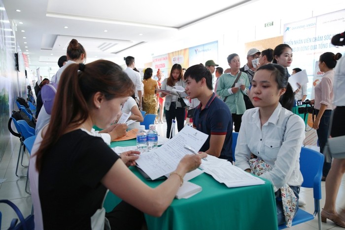 Hàng ngàn vị trí tuyển dụng của các doanh nghiệp tại ngày hội việc làm do trường đại học Đông Á tổ chức. Ảnh: PC