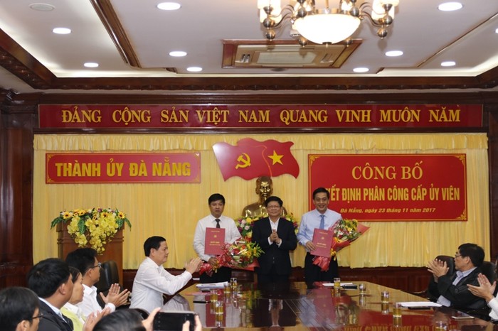 Thành ủy Đà Nẵng tổ chức công bố quyết định phân công ông Lương Nguyễn Minh Triết làm Chánh Văn phòng Thành ủy thay ông Đào Tấn Bằng. Ảnh: NK