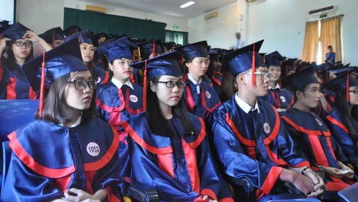 Sinh viên Trường Đại học sư phạm Đà Nẵng tại lễ tốt nghiệp. Ảnh: VS