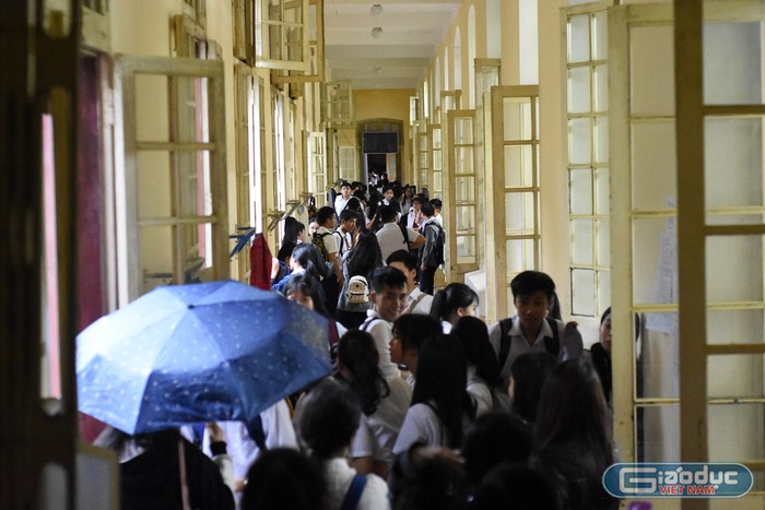 Kỳ thi Trung học phổ thông quốc gia 2018 toàn tỉnh Thừa Thiên-Huế có 12.4744 thí sinh dự thi tại 32 điểm thi với 535 phòng thi.
