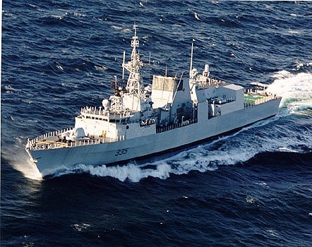 Tàu khu trục HMCS Calgary của Hải quân Hoàng gia Canada sẽ cập cảng Đà Nẵng từ ngày 26 đến 30/9. Ảnh: TTXVN