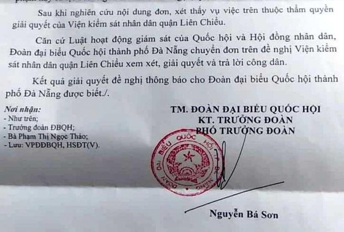 Đoàn đại biểu Quốc hội thành phố Đà Nẵng yêu cầu Viện kiểm sát quận Liên Chiểu xem xét giải quyết đơn kêu oan của cô Thảo. Ảnh: TT