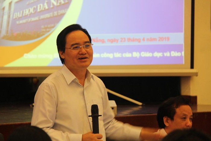 Bộ trưởng Phùng Xuân Nhạ yêu cầu triển khai quyết liệt dự án Làng Đại học Đà Nẵng. Ảnh: TT