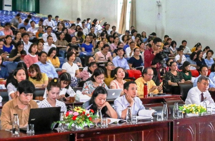 186 giáo viên Đà Nẵng được bồi dưỡng chương trình giáo dục phổ thông mới. Ảnh: UED