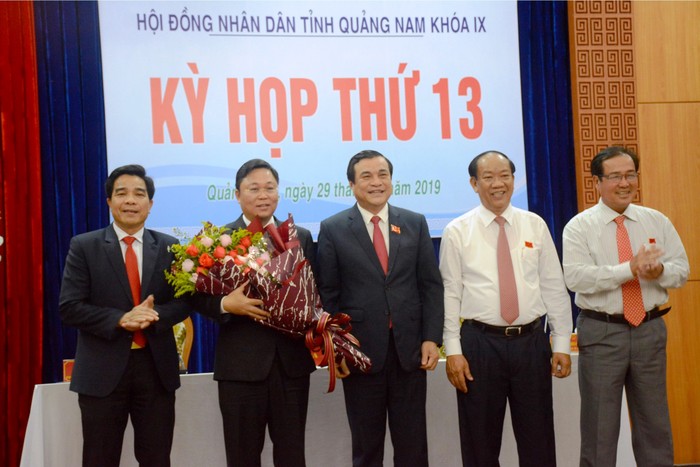 Ông Lê Trí Thanh được bầu giữ chức Chủ tịch Ủy ban nhân dân tỉnh Quảng Nam nhiệm kỳ 2016-2021.