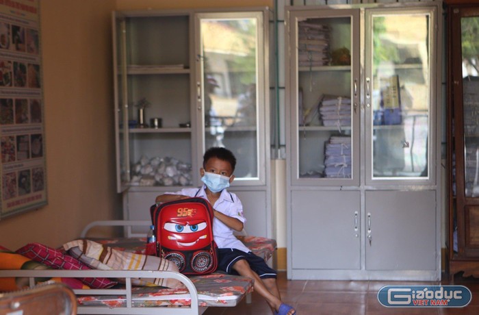 Nhiều trường học tại Hà Tĩnh đã bố trí phòng y tế ngay trong trường để kịp thời theo dõi, cách ly những em có dấu hiệu ho, sốt.