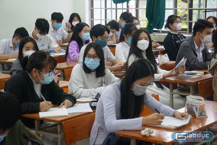 Trước đó, từ ngày 2 đến ngày 4/11, Đà Nẵng đã triển khai tiêm vắc xin phòng Covid-19 PFIZER cho học sinh lớp 10, 11, 12 và trẻ từ 15 đến dưới 18 tuổi.