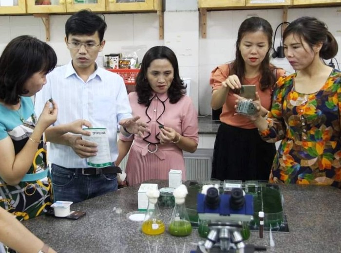 Tảo Việt AlgeaVi là sản phẩm xuất phát từ các nghiên cứu trong nhà trường sau đó được phát triển và ươm mầm để khởi nghiệp. Ảnh: TĐM