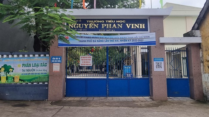 Trường tiểu học Nguyễn Phan Vinh, nơi xảy ra sự việc nữ sinh bị đánh bầm tím. Ảnh: AN