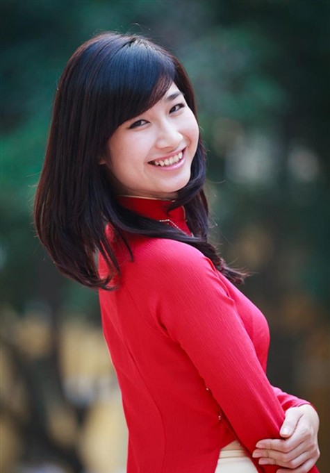 Nguyễn Thanh Ly, cô gái đẹp nhất trường ĐH Khoa học xã hội và Nhân văn, ĐHQGHN năm 2011