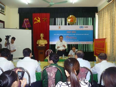 Hội nạn nhân chất độc da cam/dioxin Việt Nam chính thức phát động chương trình "nhắn tin từ thiện chung tay xoa dịu " Nỗi đau da cam" 2012" sáng 10/7