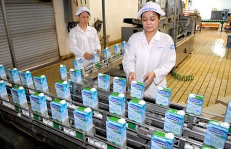 Tháng đầu năm 2012, Công ty cổ phần sữa Việt Nam (Vinamilk) tiếp tục bứt phá, đạt doanh thu xuất khẩu 22,3 triệu USD, tăng gấp 5 lần so với cùng kỳ năm trước.