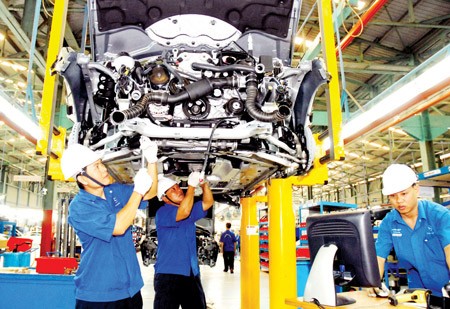Các doanh nghiệp sản xuất ô tô trong nước cũng đang rất khó khăn. Ảnh SGGP