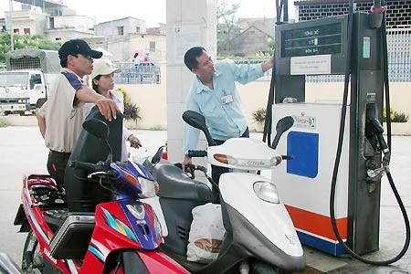 Không có chuyện giá xăng dầu thế giới giảm là ở Việt Nam cũng giảm