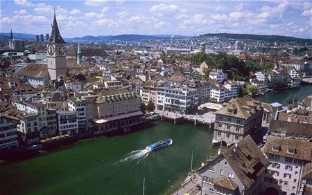 Được đánh giá là thành phố có chất lượng cao thứ hai của thế giới, Zurich, Thụy Sĩ có mức giá cao hơn so với trung bình thế giới: 11,5%, bữa ăn trưa nhanh: 32,90 USD 1kg gạo: 3,70 USD