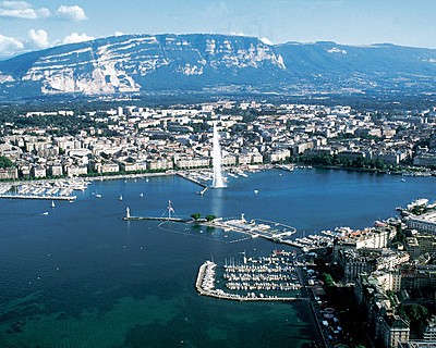 Geneva, Thụy Sĩ eneva là nơi ở của các tổ chức quốc tế như Liên hợp quốc, Chữ thập đỏ. Đây là trung tâm của ngân hàng, công nghệ, các cơ quan chính phủ. Nơi đây mọi thứ đều trở nên đắt đỏ với mức chi phí cho bữa trưa ăn nhanh là 33,70 USD 1kg gạo: 4,70 USD