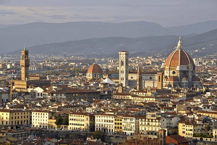 Thành phố Florence - Italia, nổi tiếng về nghệ thuật và kiến trúc có từ thời Trung cổ và trong thời Phục hưng