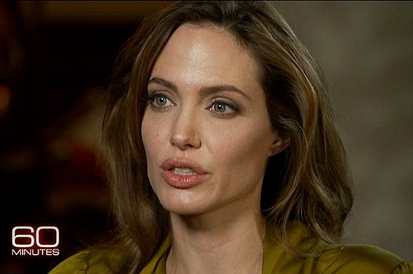 Angelina Jolie chia sẻ trong chương trình '60 Minutes'. Ảnh: CBS.