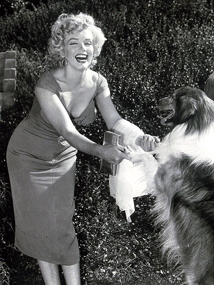 Bức ảnh Marilyn đang ở trường quay của "Niagara" năm 1953.