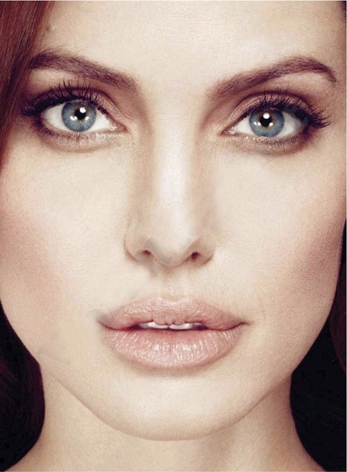 Angelina Jolie cũng khẳng định, thời điểm này cô chưa biết chính xác liệu gia đình cô có thêm thành viên mới nữa hay không.