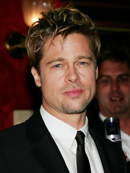 Câu chuyện bộ râu "mất kiểm soát" của Brad Pitt 10 năm qua  ảnh 7