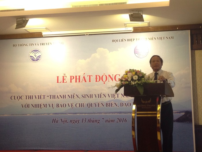 Ông Trương Minh Tuấn (Bộ trưởng Bộ thông tin và Truyền thông, trưởng ban chỉ đạo) phát biểu tại buổi lễ.