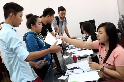 Nhiều trường đại học lớn ở Hà Nội đang thông báo xét tuyển bổ sung (Ảnh: giaoduc.net.vn).