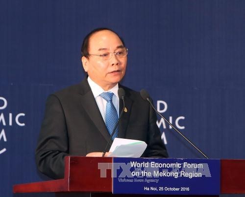 Thủ tướng Nguyễn Xuân Phúc phát biểu tại diễn đàn.