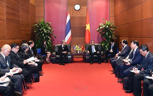 Thủ tướng Nguyễn Xuân Phúc đề nghị 2 nước phấn đấu đưa kim ngạch song phương lên trên 20 tỷ USD.