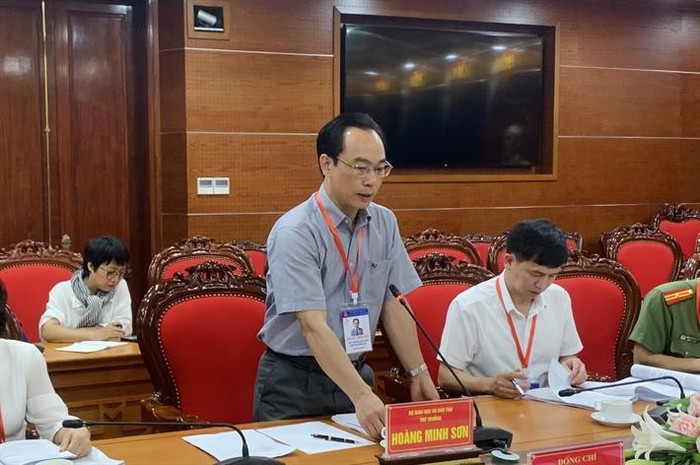 Thứ trưởng Hoàng Minh Sơn tại buổi làm việc với Ban Chỉ đạo thi cấp tỉnh. Nguồn: Bộ Giáo dục và Đào tạo