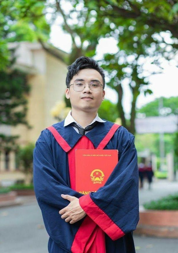 Phạm Minh Khôi xuất sắc nhận được học bổng toàn phần tiến sĩ tại Ireland. Ảnh: NVCC